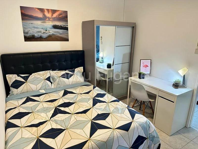 Room (Condo) for Rent in  The Esparis - Image 6